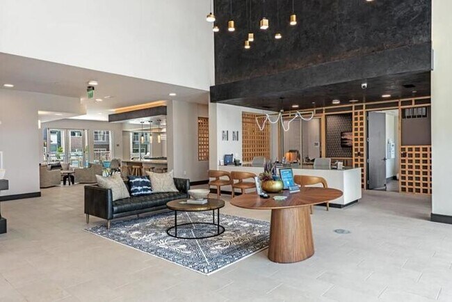 Foto del edificio - 4950 Broadway Dr.