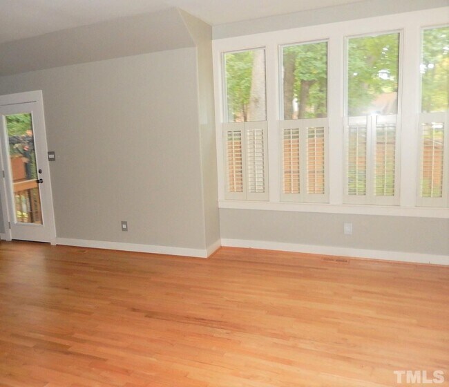 Building Photo - 6037 Sentinel Dr