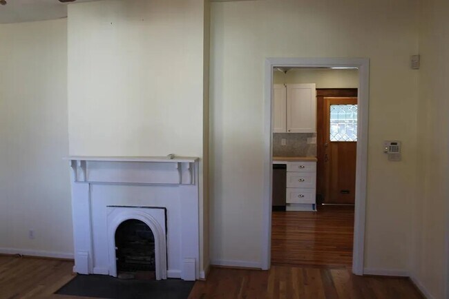 Foto del edificio - 3919 Dakota Ave