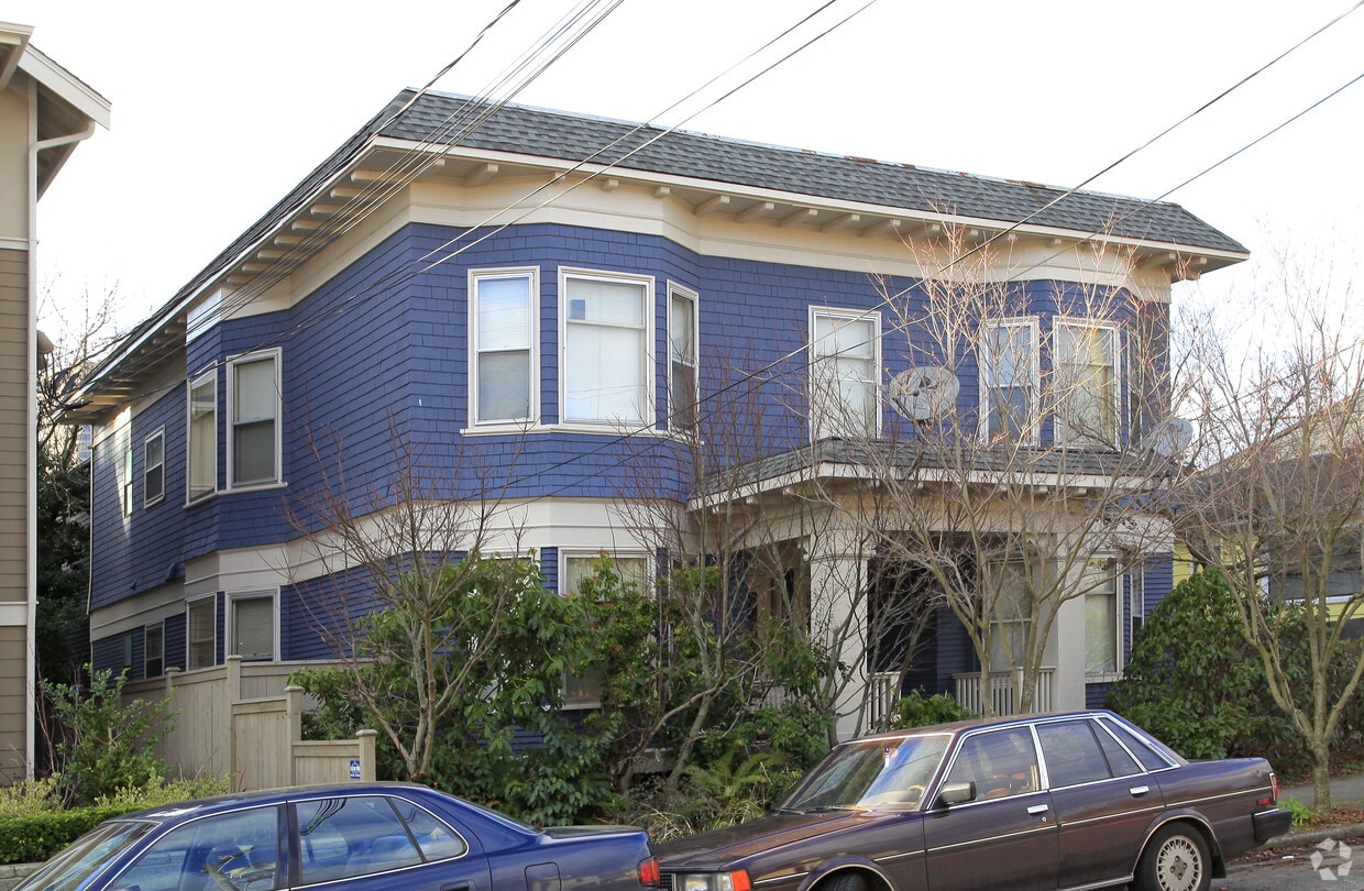 Building Photo - 825-829 13th Ave