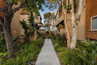 Building Photo - 16927 Bluewater Ln
