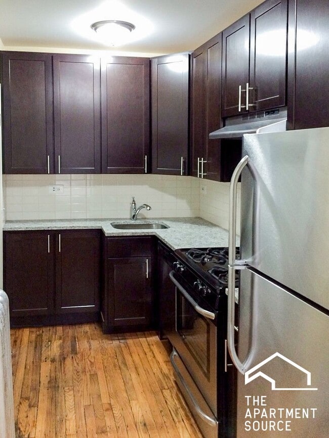 Foto del edificio - 516 W Cornelia Ave