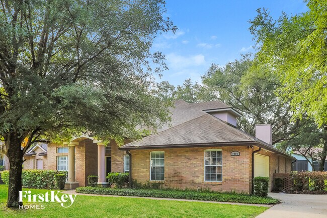 Building Photo - 1909 Holly Oak Dr