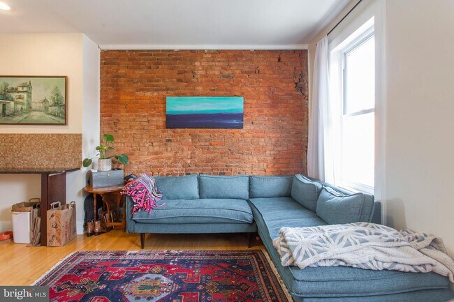 Building Photo - 524 N 22nd St