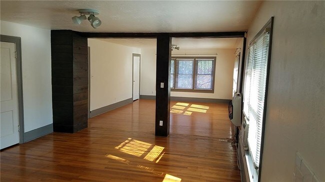 Foto del edificio - 408 Chautauqua Ave