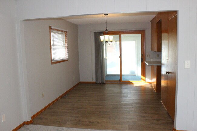 Dining Room - 3107 Knoll Ln NW