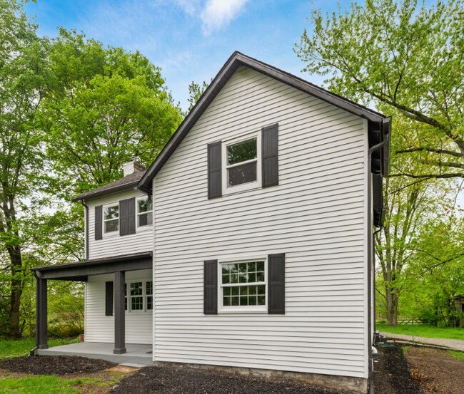 1584 Mink St SW, Pataskala, OH 43062 House Rental in Pataskala, OH