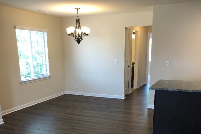 Foto del edificio - 8132 Williamstown Dr