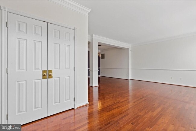 Building Photo - 22576 Welborne Manor Square