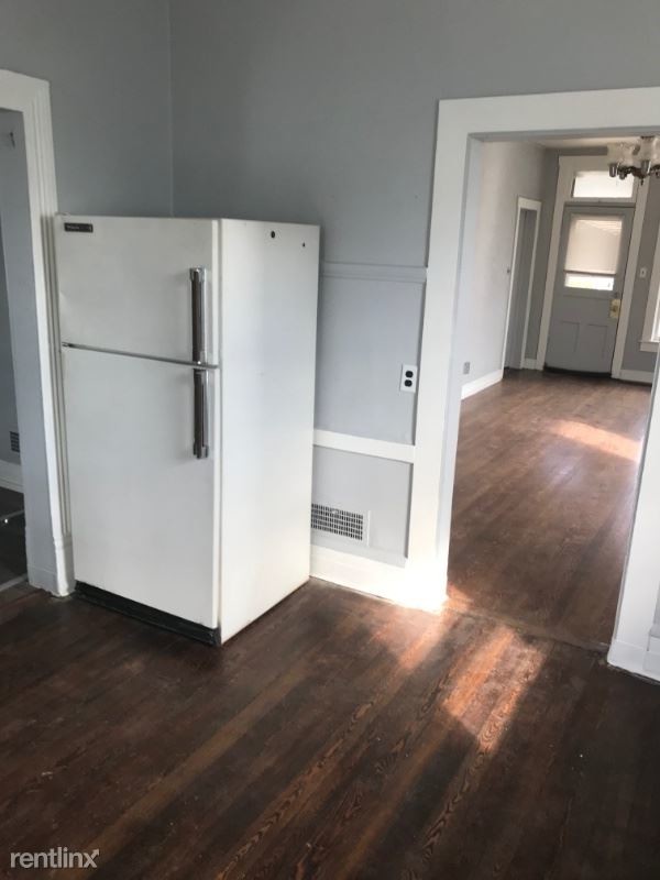 Building Photo - 4 br, 1 bath House - 919 Ergo St