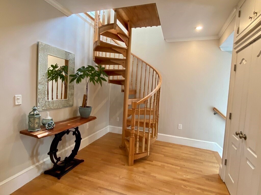 Primary Photo - 407 Trapelo Rd