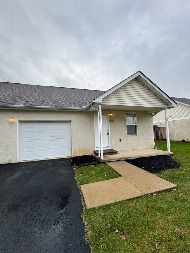 Foto del edificio - 693 Kenny Ln.