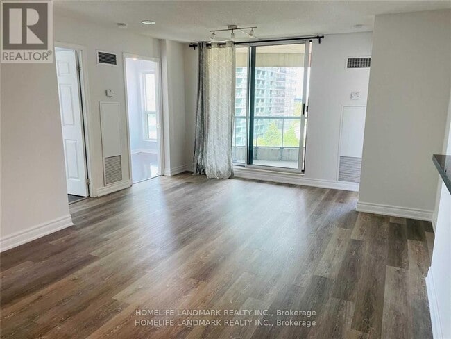 Building Photo - 7 Lorraine Dr