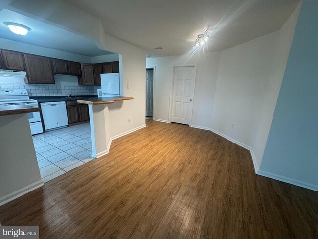 Foto del edificio - 408 Beacon Hill Dr