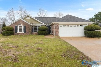 Building Photo - 118 Todd Dr