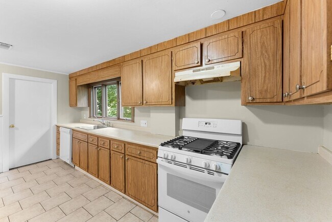 Building Photo - 45 Highland Ave