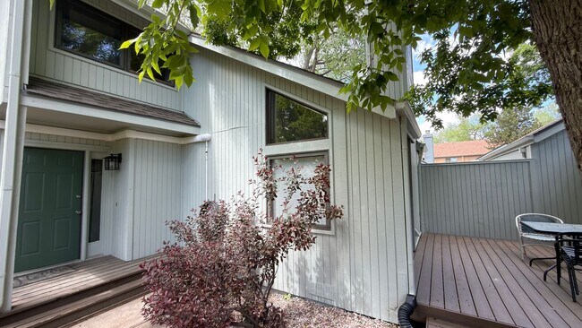 Foto del edificio - Great Townhome in Mid Town Fort Collins