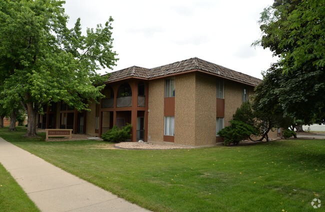 Building Photo - Mohawk Drive Apartments