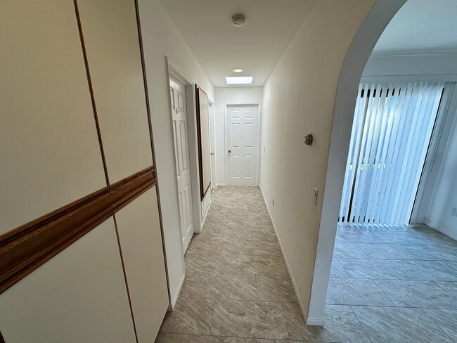 Foto del edificio - Wonderful 4 Bedroom House Coming Available!
