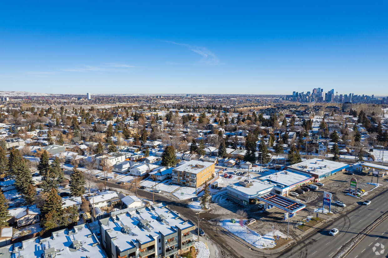 Aerial Photo - 640 38th St SW