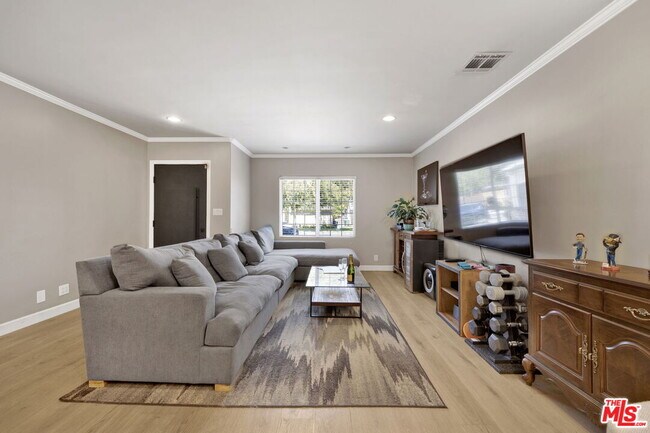 Building Photo - 11534 Culver Park Dr