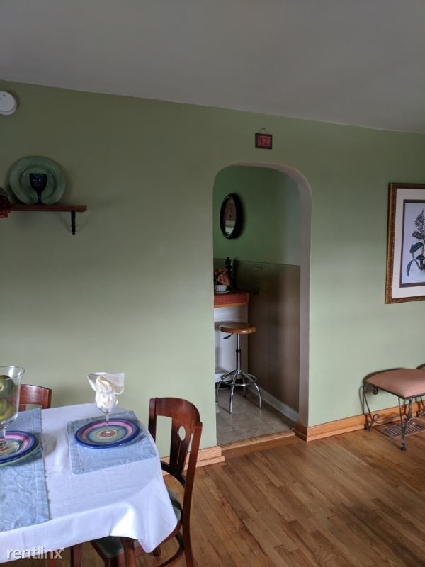 Building Photo - 3 br, 1 bath House - 1009 Smithfield St
