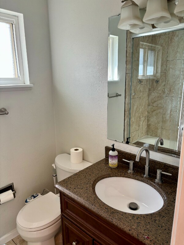 Foto del edificio - 4037 Valley Dr