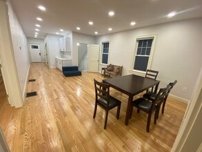 Building Photo - 585 Highland Ave
