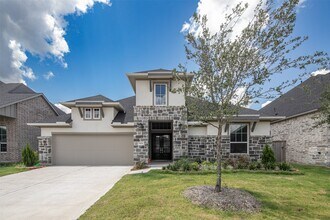 Building Photo - 5914 Emerald Ranch Ln