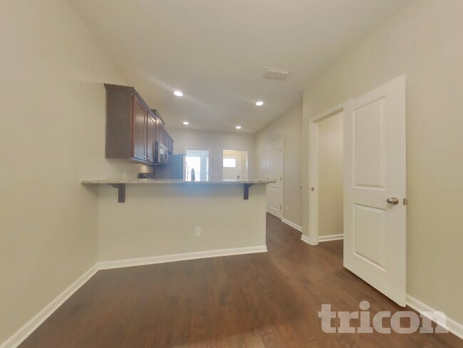 Foto del edificio - 121 Hickory Sta Ln