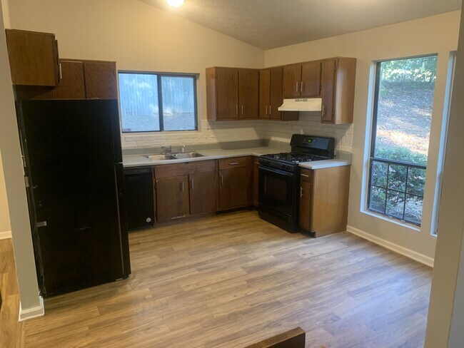Foto del edificio - 5278 Mainstreet Park Dr
