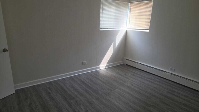 Foto del edificio - 14605 Des Plaines St