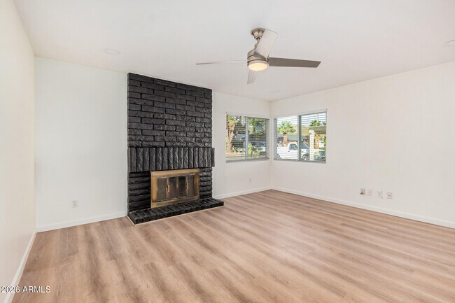 Foto del edificio - 11009 S Tewa St