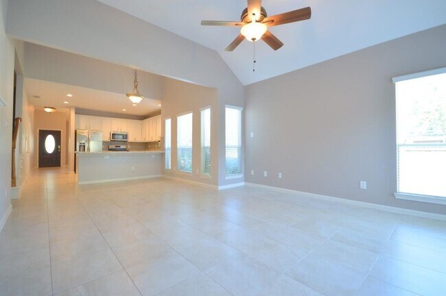 Building Photo - 15603 Tarpon Springs Ct
