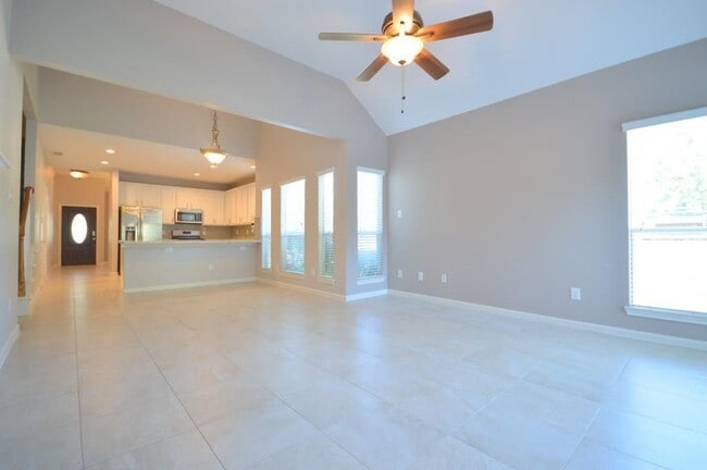 Foto del edificio - 15603 Tarpon Springs Ct