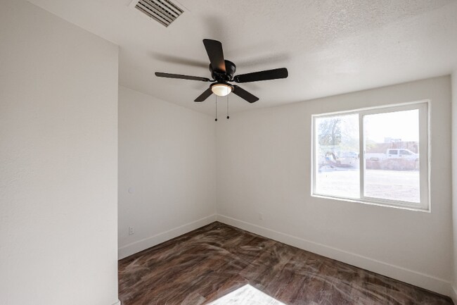 Building Photo - 4446 S 36th Ave