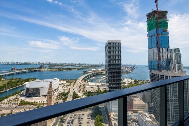 Foto del edificio - 121 NE 5th St