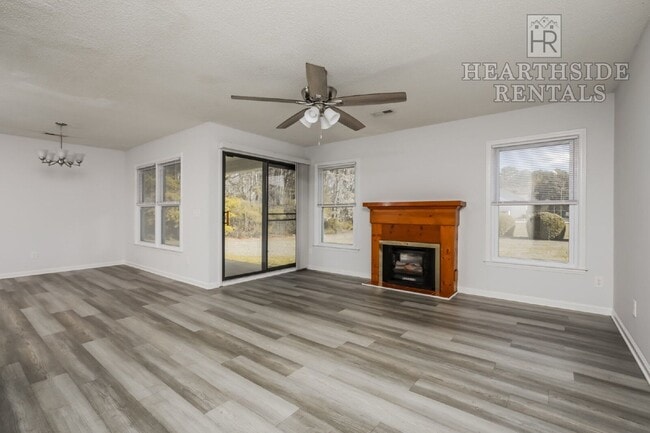 Photo - 143 W Victoria Ct Apartment