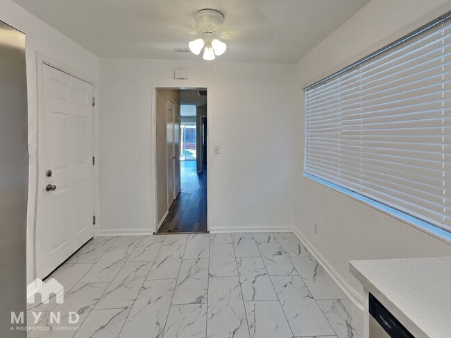 Foto del edificio - 2421 Cypress St