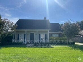 Building Photo - 25889 Regency Ave