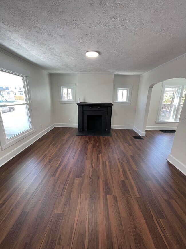 Foto del edificio - 1930 Aberdeen Ave