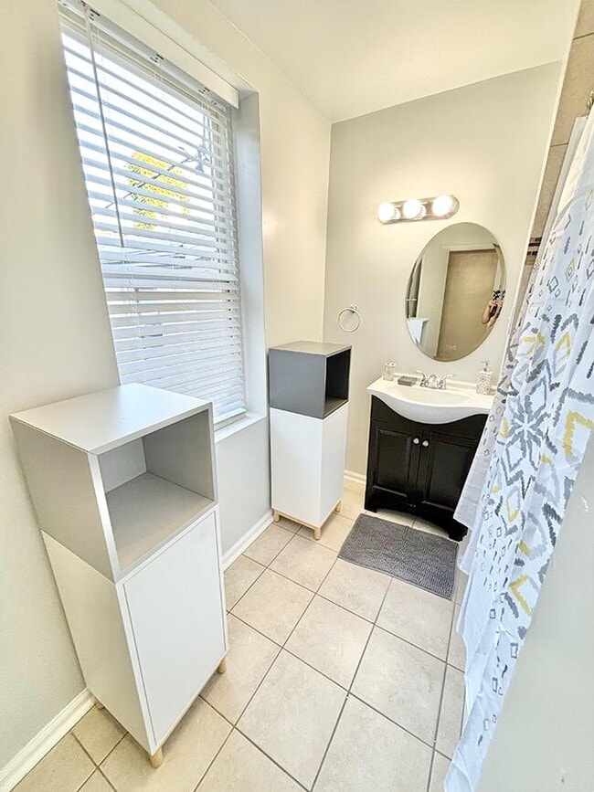 Foto del edificio - 815 N Caroline St