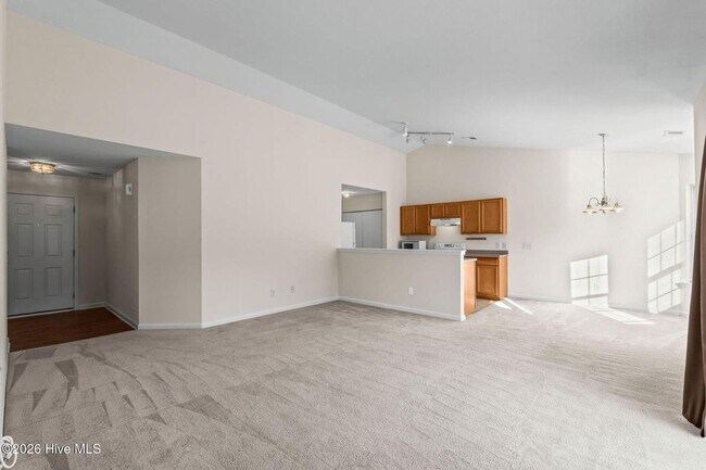 Foto del edificio - Beautiful 3-Bedroom Home in a Highly Desirable Community