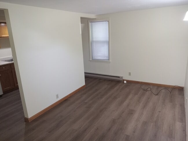 Foto del edificio - 220 E 6th Ave