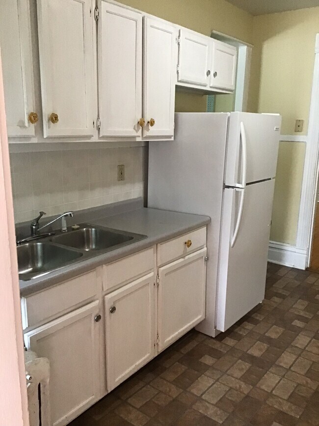 Foto del edificio - 2726 DuPont Ave S