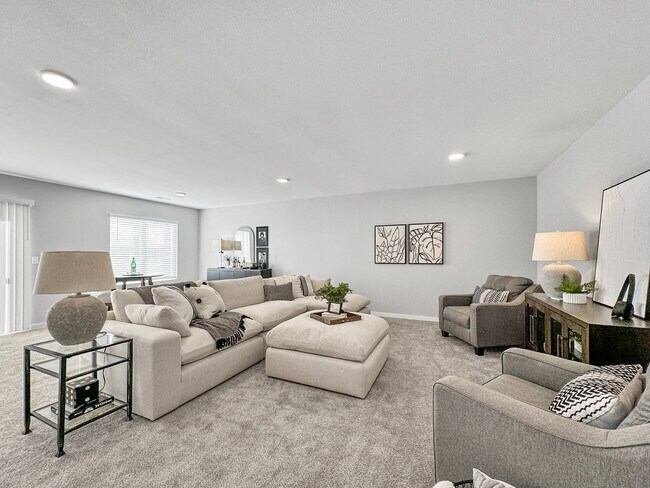 Building Photo - Rialto Townhomes