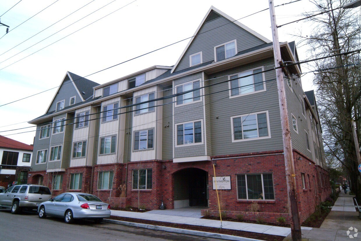 The Irvington Garden Apartments Portland, OR