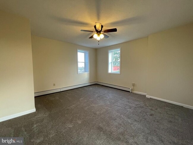 Building Photo - 2450 Mummasburg Rd