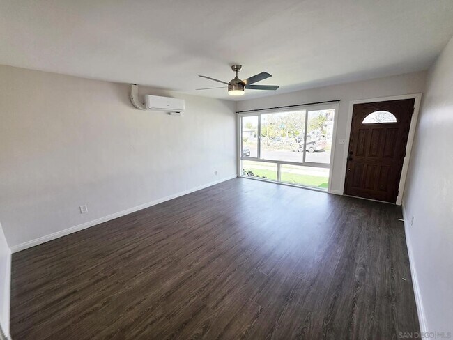 Foto del edificio - 4907 Iroquois Ave