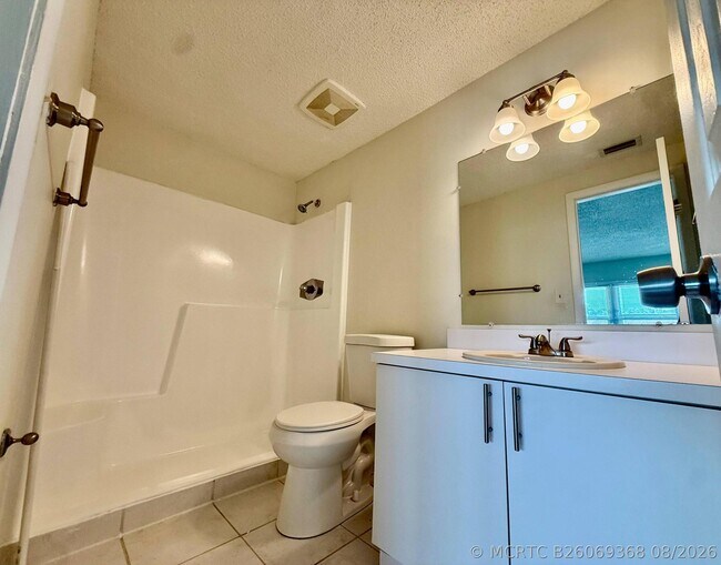Foto del edificio - 337 Gulfstream Rd
